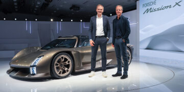 รถยนต์ต้นแบบ hypercar concept ที่มาพร้อมระบบขับเคลื่อนไฟฟ้าสมรรถนะสูง ปอร์เช่ Mission X: รถยนต์ในฝันที่ออกแบบได้