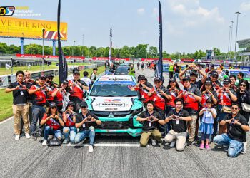 มิตซูบิชิ มอเตอร์ส ประเทศไทย พาลูกค้าเกาะขอบสนาม เชียร์ Thailand Super Series 2023