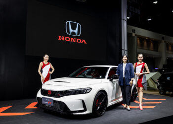 ฮอนด้า โชว์ดีเอ็นเอความสปอร์ต นำโดย ซีวิค ไทป์ อาร์ พร้อมยนตรกรรมที่เสริมความสปอร์ตด้วยชุดแต่งโมดูโล และรถแข่งวันเมคเรซในงาน Bangkok Auto Salon 2023