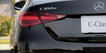 เมอร์เซเดส-เบนซ์ ประกาศขยายเวลารับประกันแบตเตอรี่ปลั๊กอินไฮบริด เพิ่มความอุ่นใจให้กับผู้ขับขี่ตลอด 10 ปี โดยไม่จำกัดระยะทางการขับขี่