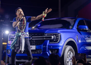 ฟอร์ด เรนเจอร์ เจเนอเรชันใหม่ ดันกระแส ‘พร้อมสู้ไหวกับอ้ายบ่’ ทะลุ100 ล้านวิว บุกนครราชสีมา จัดคอนเสิร์ต ‘มนต์แคน แก่นคูน’ สุดยิ่งใหญ่