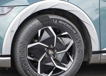 ยางมิชลินสำหรับรถยนต์นั่งซึ่งผลิตจากวัสดุที่ยั่งยืนในสัดส่วน 45% คว้ารางวัลนวัตกรรมยานยนต์ AutomotiveINNOVATIONS Award ประจำปี 2566