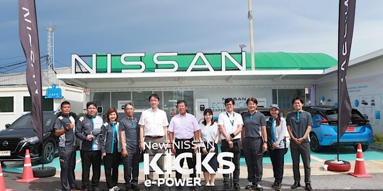 นิสสันให้การต้อนรับ ฯพณฯ นายนาชิดะ คาซูยะ เอกอัครราชทูตญี่ปุ่นประจำประเทศไทยเข้าเยี่ยมชมฐานการผลิตและรถยนต์ไฟฟ้าของนิสสัน
