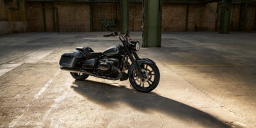 เปิดตัวบีเอ็มดับเบิลยู R 18 Roctane ใหม่ นำเสนอประสบการณ์การขี่มอเตอร์ไซค์สไตล์ครุยเซอร์และทัวร์ริ่งที่ไม่เหมือนใครในแบบแบ็กเกอร์คัสตอม