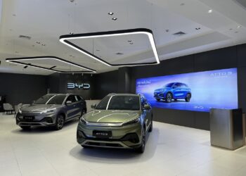 เรเว่ ออโตโมทีฟ เสริมแกร่งเครือข่ายพันธมิตร ส่งมอบโชว์รูม BYD มาตรฐานครบวงจรให้พันธมิตรบริหารจัดการ