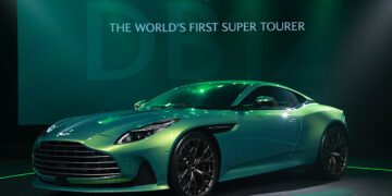 แอสตัน มาร์ติน แบงคอก ฉลองครบรอบ 75 ปี ของยนตรกรรมสายพันธุ์ DB เปิดตัว แอสตัน มาร์ติน DB12 ‘The World’s First Super Tourer’ อย่างเป็นทางการในประเทศไทย