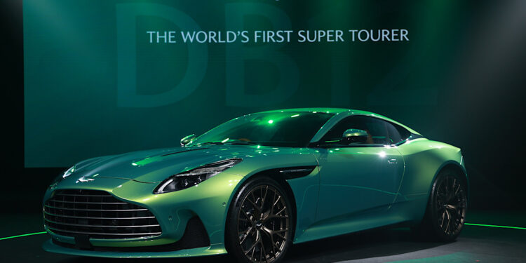 แอสตัน มาร์ติน แบงคอก ฉลองครบรอบ 75 ปี ของยนตรกรรมสายพันธุ์ DB เปิดตัว แอสตัน มาร์ติน DB12 ‘The World’s First Super Tourer’ อย่างเป็นทางการในประเทศไทย