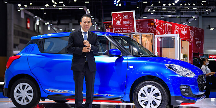 SUZUKI SWIFT แฮทช์แบ็กอีโคคาร์ยังครองใจคนรุ่นใหม่! เติมเต็มความแตกต่าง เป็นตัวตนอย่างชัดเจน ดันยอดขายพร้อมขยายเวลาโปรโมชั่นพิเศษ เอาใจลูกค้า ดอกเบี้ย 0% ผ่อนนานสูงสุด 99 เดือน!