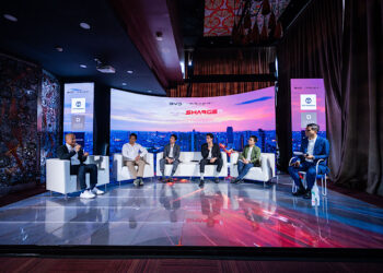 เรเว่ ออโตโมทีฟ ประกาศวิสัยทัศน์ “RÊVERLUTION” โดยเปิดโครงการ “Carbon Credit” พร้อมจับมือพันธมิตรขยายเครือข่ายสถานีชาร์จ