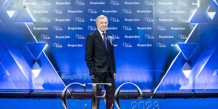 ปอร์เช่ ประเทศไทย โดย เอเอเอส กรุ๊ป คว้ารางวัล CEO of the Yeas