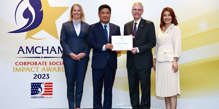 ฟอร์ดภูมิใจคว้ารางวัล ‘องค์กรรับผิดชอบต่อสังคมดีเด่น’ 13 ปีซ้อน