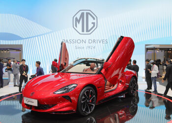 เอ็มจี เผยโฉม MG CYBERSTER และ IM LS6 ครั้งแรกในอาเซียน พร้อมยกขบวนยนตรกรรมครบทุกรุ่น บุก Motor Expo 2023   