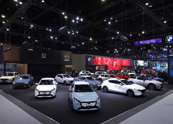 บูธมาสด้าสุดคึกคักประชาชนหลั่งไหลชม Mazda6 รุ่นพิเศษ พร้อมสัมผัสรถยนต์มาสด้าครบทุกรุ่นรับโปรโมชั่นสุดคุ้มส่งท้ายปี