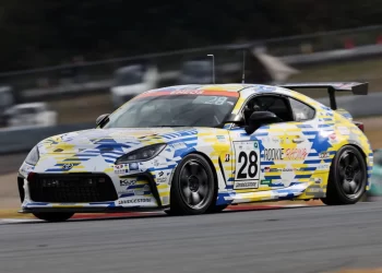 โตโยต้าจัดทัพรถที่มีความเป็นกลางทางคาร์บอน (Carbon Neutrality) นำโดยพริอุส ร่วมการแข่งขัน Endurance Race 10 ชั่วโมงในประเทศไทย