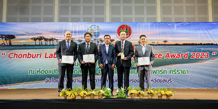 มิตซูบิชิ มอเตอร์ส ประเทศไทย และเอ็มเอ็มทีเอช เอ็นจิ้น คว้า 5 รางวัล สถานประกอบกิจการต้นแบบดีเด่นด้านความปลอดภัย อาชีวอนามัย และสภาพแวดล้อมในการทำงาน ระดับประเทศ ประจำปี 2566