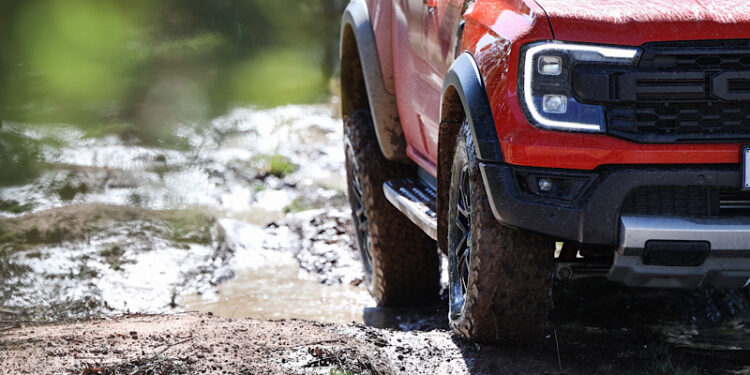 เจาะลึกช่วงล่างเบื้องหลังความดุดันบนทุกเส้นทางของฟอร์ด เรนเจอร์ แร็พเตอร์