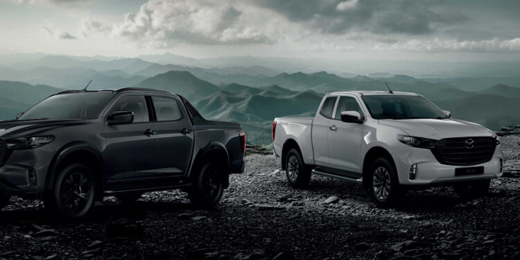 มาสด้าปรับโฉม BT-50 สวยดุดันทั้งภายนอกภายในหัวใจแกร่ง ใส่เครื่องยนต์ 3.0 ลิตร เทอร์โบ ลงในรุ่นขับสองยกสูงเอาใจสายแรง