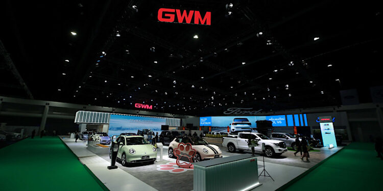 เกรท วอลล์ มอเตอร์ เผยโฉม GWM POER SAHAR HEV รถกระบะไฮบริดคันแรกในไทย พร้อมเปิดลงทะเบียนจองสิทธิ์ซื้อ คว้า Three Man Down ขึ้นแท่นพรีเซนเตอร์ HAVAL JOLION ณ งานบางกอก อินเตอร์เนชั่นแนล มอเตอร์โชว์ ครั้งที่ 45