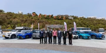 โตโยต้า “เติมเต็มทุกการขับเคลื่อน เพื่อเมืองต้นแบบที่ยั่งยืนปราศจากมลภาวะ” ส่งมอบรถกระบะไฟฟ้าที่ประกอบในไทยเป็นครั้งแรก สำหรับทดลองให้บริการในรูปแบบรถสองแถวในเมืองพัทยา