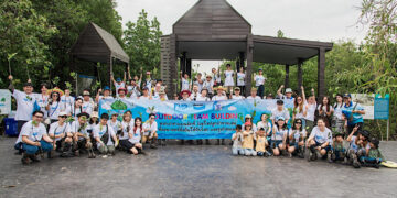 ผู้บริหารและพนักงานผ้าเบรกเบ็นดิกซ์อาสาปลูกป่าชายเลนที่จ.ชลบุรี