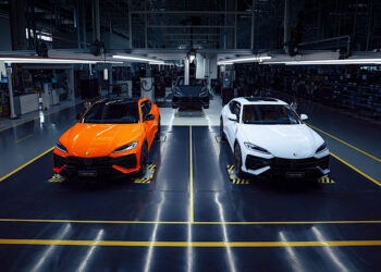 Lamborghini Urus SE ซูเปอร์เอสยูวีปลั๊กอินไฮบริดรุ่นแรกของแบรนด์ ทรงพลังด้วยกำลังเครื่องรวม 800 CV วิ่งไกลถึง 60 กม. ในโหมดไฟฟ้า พร้อมประสิทธิภาพและประสบการณ์การขับขี่ที่ดีที่สุดในคลาสตามแบบฉบับลัมโบร์กินี