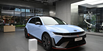 IONIQ 5 N คว้ารางวัลรถยนต์ไฟฟ้า 5 ประตูสมรรถนะสูงยอดเยี่ยม จาก 2024 TopGear.com Electric Awards