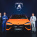 เรนาสโซ มอเตอร์ เผยโฉม Lamborghini Urus SE ซูเปอร์เอสยูวีปลั๊กอินไฮบริดรุ่นแรกของแบรนด์  ทรงพลังด้วยกำลังเครื่องรวม 800 CV วิ่งไกลถึง 60 กม. ในโหมดไฟฟ้า พร้อมประสิทธิภาพและประสบการณ์การขับขี่ที่ดีที่สุดในคลาสตามแบบฉบับลัมโบร์กินี