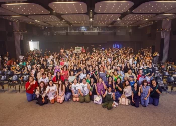 แฟนคลับฟิน! กระทบไหล่ ป๊ายปาย โอริโอ ดารานักแข่งคนใหม่ ในกิจกรรม Toyota ALIVE Racing in Motion