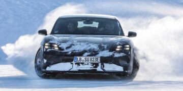 การทดสอบขั้นสุดท้ายสำหรับปอร์เช่ ไทคานน์ (Porsche Taycan) รุ่นใหม่