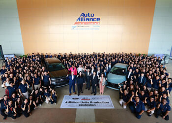 ออโต้อัลลายแอนซ์ ประเทศไทย ฉลองผลิตรถฟอร์ด-มาสด้า 4 ล้านคัน
