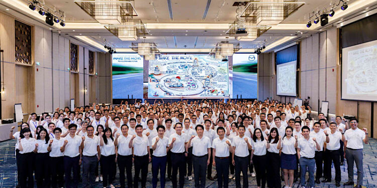 มาสด้าเดินหน้ายกระดับศักยภาพบุคลากรผู้จำหน่ายทั่วประเทศ จัดสัมมนา Make the move to a sustainable future