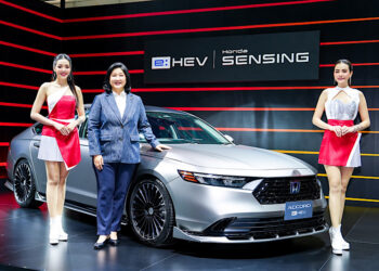 ฮอนด้า อัปลุคสปอร์ตให้ แอคคอร์ด อี:เอชอีวี ด้วยล้อ MUGEN และชุดแต่งพิเศษ เพิ่มความแกร่งให้ เอชอาร์-วี อี:เอชอีวี ด้วยชุดแต่ง MUGEN รอบคัน เสริมทัพด้วย ซีวิค ไทป์ อาร์ และยนตรกรรมที่มาพร้อมชุดแต่งโมดูโล ในงาน Bangkok Auto Salon 2024
