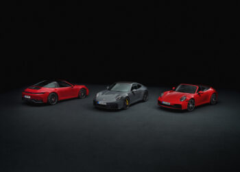 911 คาร์เรร่า จีทีเอส และ 911 คาร์เรร่า ใหม่ (New 911 Carrera GTS and 911 Carrera)