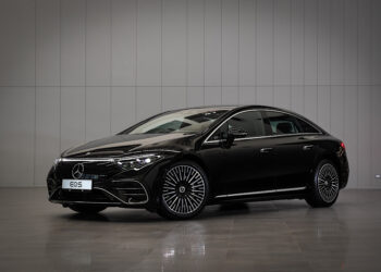 เป็นเจ้าของ EQS 500 รถอีวีที่วิ่งไกลที่สุดในกลุ่มลักชัวรี่ในไทย ด้วยข้อเสนอแบบ Worry-Free ทางเลือกใหม่ไร้ข้อกังวลสำหรับลูกค้าเมอร์เซเดส-เบนซ์