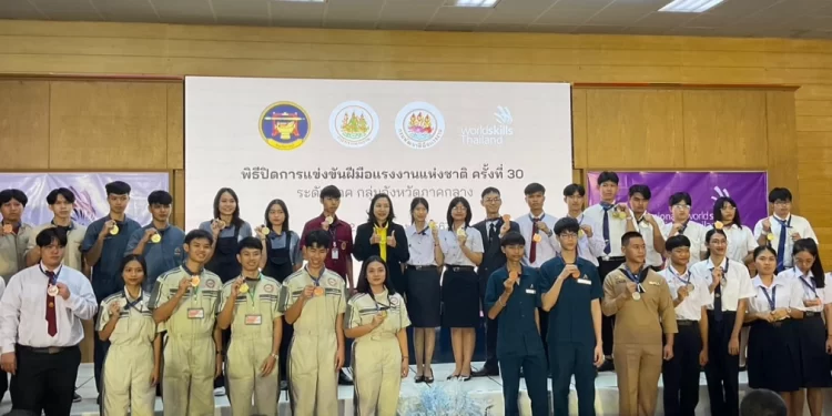 นักศึกษาวิทยาลัยเทคโนโลยียานยนต์โตโยต้าคว้ารางวัลจาก WorldSkills Thailand 2024 – Regional Competition
