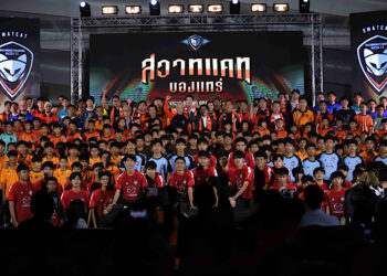 มาสด้าประกาศสนับสนุน“สวาทแคท” ลุยศึกไทยลีก เปิดตัวชุดแข่งและนักเตะที่พร้อมลงฟาดแข้งในฤดูกาลใหม่
