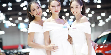 เกินต้าน… พริตตี้งาน BIG MOTOR SALE 2024 สวยฉ่ำไม่แพ้รถ