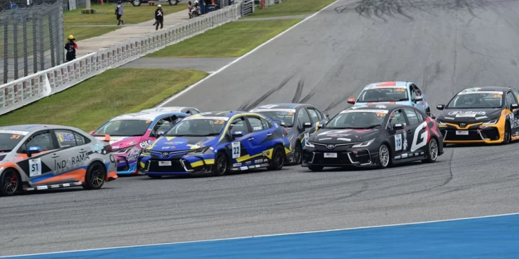 มันส์ต่อเนื่อง! เสียงเชียร์กระหึ่ม ในงาน Toyota Gazoo Racing Thailand 2024 สนามที่ 3จ.บุรีรัมย์