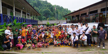 ฟอร์ดบริจาคกว่า 1.6 ล้านบาท ช่วยชุมชนห่างไกล นำทีมอาสาลุยมอบชุดยังชีพเยียวยาน้ำท่วม