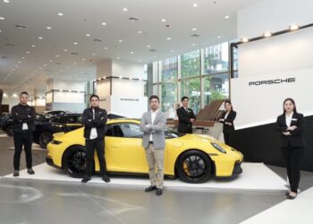 สัมผัสประสบการณ์ที่เหนือกว่าจากเอเอเอสฯ “AAS Roadshow at One Bangkok” พบยนตรกรรมสปอร์ตปอร์เช่และอัครยนตรกรรมเบนท์ลีย์ ณ แลนด์มาร์คใหม่ใจกลางกรุง “วัน แบงค๊อก”