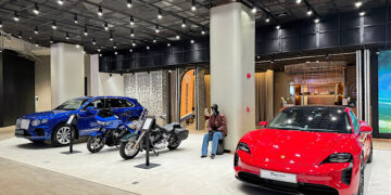 เอเอเอส-กรุ๊ป ยกระดับประสบการณ์คนรักรถ นำเสนอ 3 แบรนด์ยานยนต์ลักซ์ชัวรีระดับโลก ‘ปอร์เช่ เบนท์ลีย์ และฮาร์ลีย์-เดวิดสัน’ ให้ยลโฉมอย่างจัดเต็ม ณ เอเอเอส-เฮาส์ เอ็มสเฟียร์