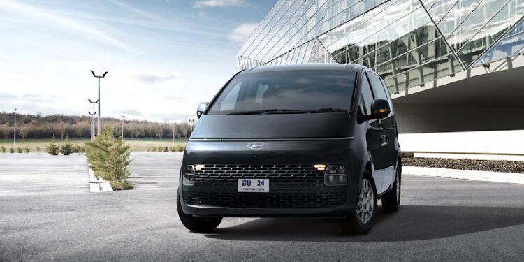 ให้การเดินทางไปพร้อมกันทั้งครอบครัว ง่ายขึ้นกับฮุนได สตาร์เรีย อีลิท รุ่นใหม่ ด้วยราคาที่น่าครอบครองกว่าเคย