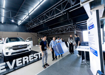 ฟอร์ดจัดกิจกรรม ‘The Unexpected Driving Experience’ พาสัมผัสสมรรถนะเหนือชั้นของเอเวอเรสต์ แพลทินัม