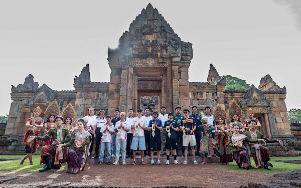 สวัสดีประเทศไทย! นักบิดร่วม Pre Event ต้อนรับสู่ MotoGP ที่จะระเบิดศึกสุดสัปดาห์นี้ ภายใต้ธีมเสน่ห์อีสานใต้ สุดอบอุ่น-ประทับใจ