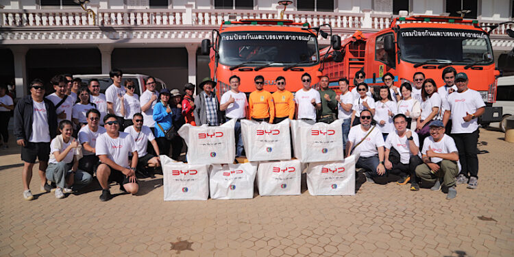 บีวายดี และ เรเว่ ผนึก ช่อง 3 ลงพื้นที่อุทกภัยเชียงราย มอบเครื่องใช้ไฟฟ้าช่วยพี่น้องชาวไทย 1,000 ครัวเรือน รวมมูลค่ากว่า 1,000,000 บาท
