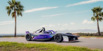 เอบีบี เอฟไอเอ ฟอร์มูลา อี เวิร์ล แชมเปี้ยนชิพ (ABB FIA Formula E World Championship)  ปอร์เช่ 99X อิเล็คทริค (Porsche 99X Electric) ใหม่ มาพร้อมรูปลักษณ์โดดเด่น มีเอกลักษณ์