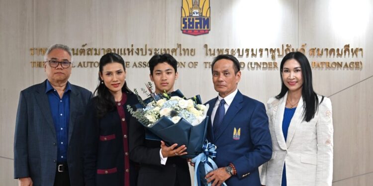 ราชยานยนต์สมาคมฯ และกรังด์ปรีซ์ฯ ร่วมหนุน เอ็นโซ่ ธารวณิชกุล นักแข่ง Formula 4 ดาวรุ่งไทยแท้อนาคตไกล สู่ Formula 1 เป้าหมายใหญ่ไม่ไกลเกินเอื้อม