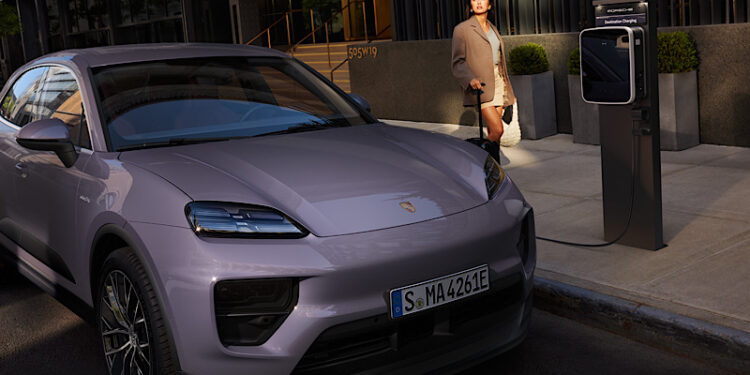 ปอร์เช่ มาคันน์ พร้อมแล้วสำหรับทุกการเดินทาง: ขยายเครือข่ายชาร์จทั่วไทย พร้อมฟีเจอร์ใหม่เพื่อประสบการณ์เหนือระดับ
