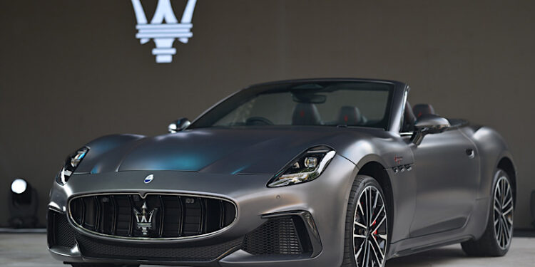 มาเซราติ ประเทศไทย เปิดตัว ‘กรันคาบริโอ’ ใหม่ อย่างเป็นทางการ มาพร้อมสองสไตล์ความแรง ทั้งรุ่น TROFEO เครื่องยนต์ NETTUNO พลังแรง และ FOLGORE ขับเคลื่อนด้วยไฟฟ้า 100%