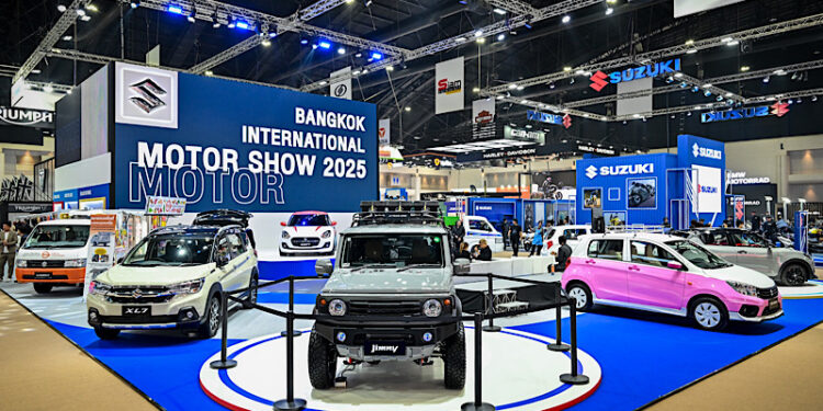ซูซูกิยกระดับธุรกิจเคลื่อนที่! พบ CARRY ซูเปอร์มาร์เก็ต SWIFT สปอร์ตแฮทช์แบ็กรุ่นยอดนิยม ในงานบางกอกมอเตอร์โชว์ ชูแคมเปญ SUZUKI WORRY FREE PROGRAM พร้อมโปรโมชันผ่อนยาวสูงสุด 99 เดือน หรือผ่อนเริ่มต้นเพียง 2,999 บาท